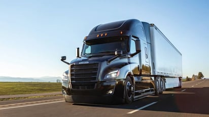 Freightliner lidera en producción y exportación