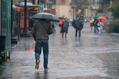 Onda tropical 11 provocará lluvias intensas en varios estados