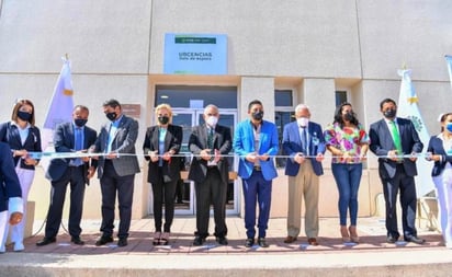 Gallardo inaugura sala de emergencias de Hospital General de SLP