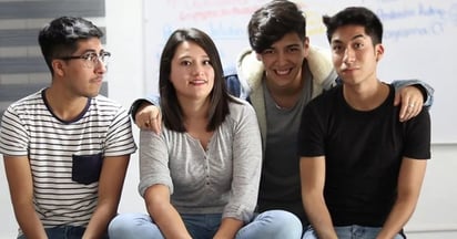 Programa estudiantil apoyará con 3000 mil becas a jóvenes 