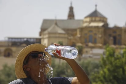 La ola de calor no da tregua: Sanidad registra 360 muertes en España, 123 solo este viernes