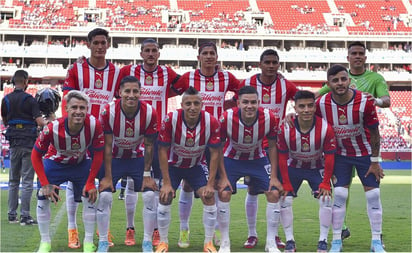 Chivas hará cambios para su partido ante Santos