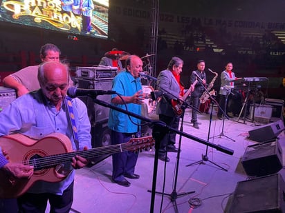 Baile gratis en la Feria de San Buena, registra entradón con Los Barrón