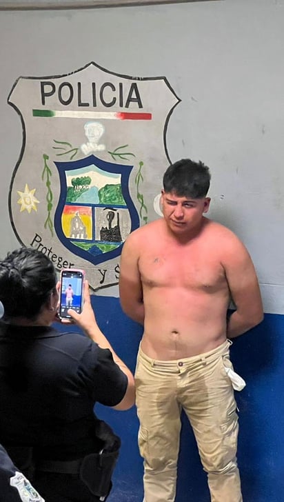 Sujeto ebrio golpea a mujer policía de Monclova