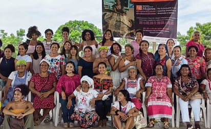 Piden acceso de mujeres afro en la política