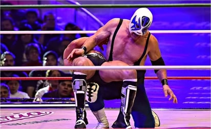 ¿Cuánto cobra un luchador profesional en México?