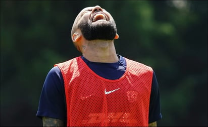 Dani Alves y Pumas son el blanco de memes en las redes sociales