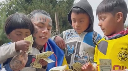 Tekashi 6ix9ine reparte dólares en Ecuador sin declararlos de ingreso