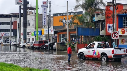 Tras inundaciones, San Mateo Atenco despliega operativo