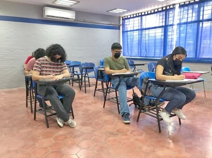 Estudiantes de Monclova recibirán apoyos de más de mil pesos