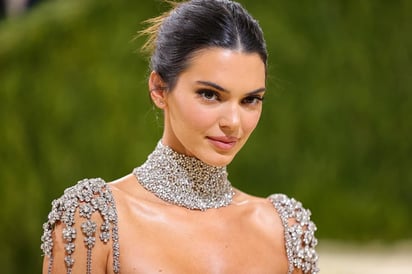 El bikini de verano con que Kendall Jenner posó frente al mar