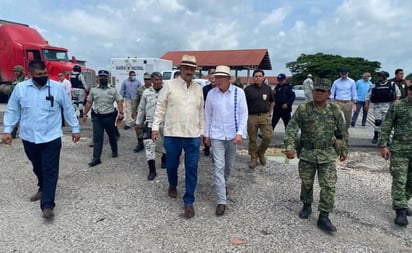 Ken Salazar inicia gira en el sureste para atender migración y tráfico de personas