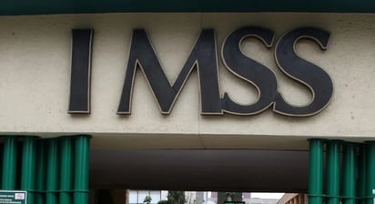 Trabajadora del IMSS se niega a revisión y desata enfrentamiento