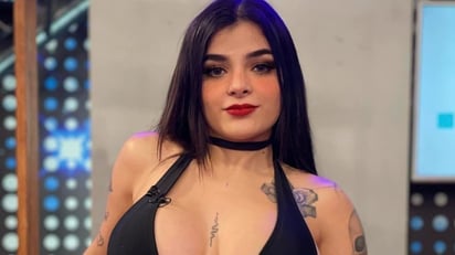 Karely Ruiz eleva la temperatura moviendo las caderas en TikTok con mini vestido negro