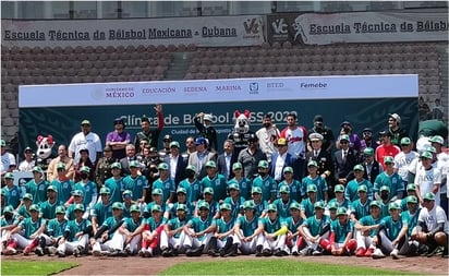 El Fray Nano da la bienvenida a la Clínica de Béisbol IMSS 2022