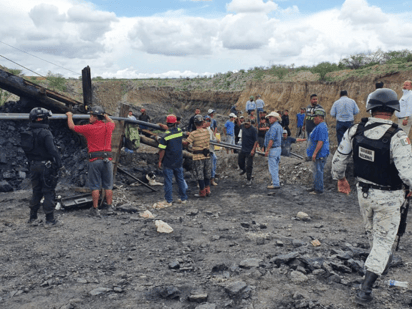 Siguen atrapados 10 mineros en Sabinas, Coahuila