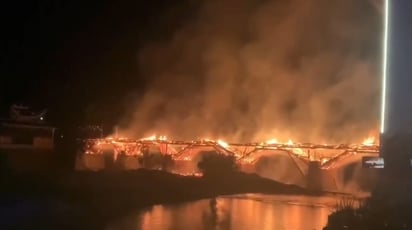 Un incendio destruye el puente de madera más largo de China, de 900 años