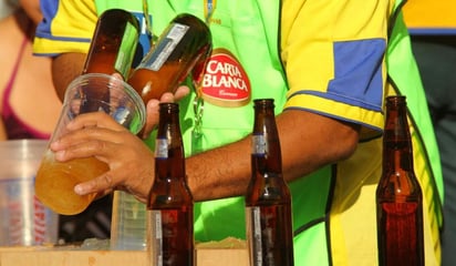 Venta de cerveza en estadios acabaría en 2023, ¿qué afectaciones habría? Expertos lo explican