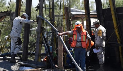 Se realizaron cuatro descensos, pero pozo está obstruido: Sedena