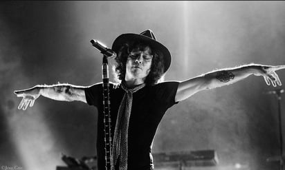 Enrique Bunbury cumple 55 años y emociona a todos sus fans por publicación en Instagram: “¿Qué estará escribiendo el maestro?”