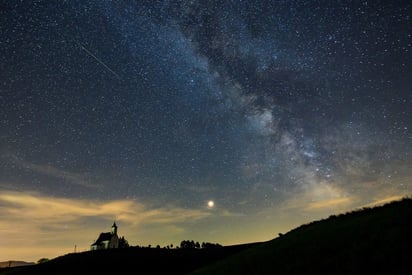 La Luna llena y la contaminación lumínica atenuarán este año a las Perseidas