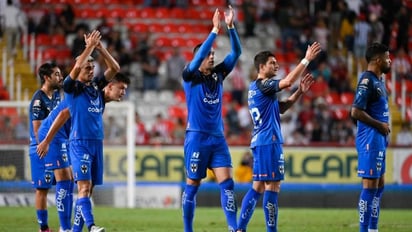 Rayados remontó con golazos de Aguirre y 'Ponchito' para ser líder