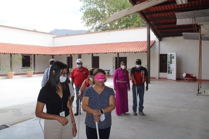 Funcionarios de Ciénegas participan en taller de no discriminación