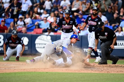 Los Acereros están contra la pared, Sultanes les gana el cuarto juego 