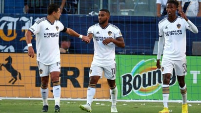 Por goleada, Galaxy vence a Vancouver; Chicharito anota y da asistencia