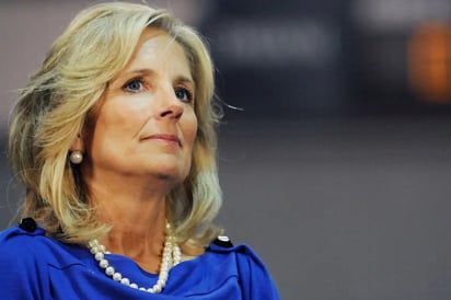 Jill Biden da positivo a COVID-19