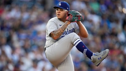 Mexicano Julio Urías hila su décimo triunfo y compila efectividad histórica al blanquear Dodgers a Brewers