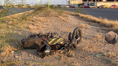 Motociclista derrapa y sufre graves lesiones