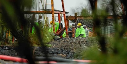 En Sabinas analizan si los pozos se llenaron con agua de drenaje