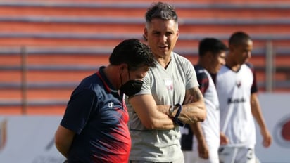 Presidente y entrenador del equipo son suspendidos por la comisión disciplinaria