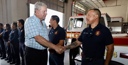 Alcalde: Bomberos de aquí, los mejores