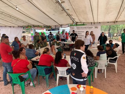 Familiares de mineros en 'El Pinabete' reciben información dos veces al día