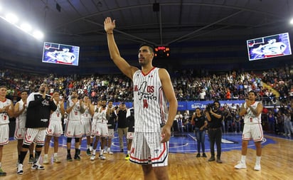 Gustavo Ayón se retira del basquetbol; así fue su emotiva despedida