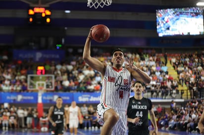 Gustavo Ayón se retira del basquetbol; así fue su emotiva despedida