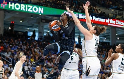 Las Chicago Sky vencen a las New York Liberty y pasan a semifinales de WNBA