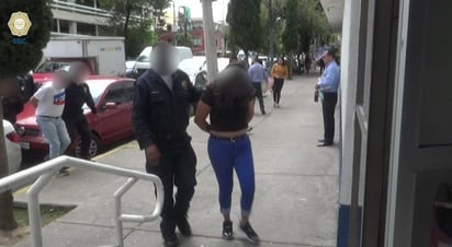 Detienen a 6 asaltantes con subametralladora y un arma corta en CDMX