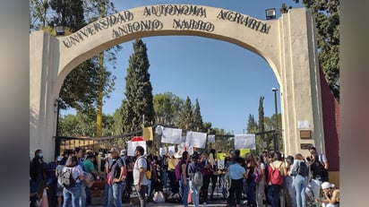 Investiga CDHEC supuesto acoso de maestro contra estudiante suicida