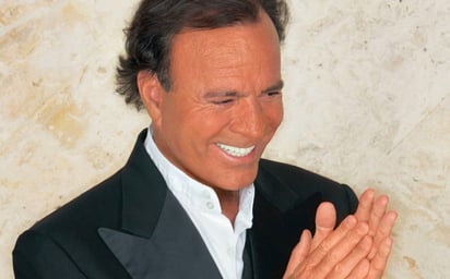 Julio Iglesias reaparece y niega padecer Alzheimer