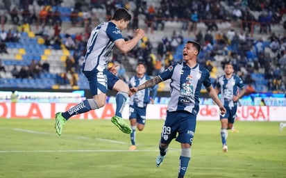 Pachuca cobra pequeña revancha y vence al Atlas