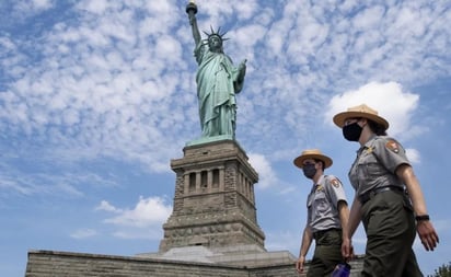 ¿Cuánto cuesta y cómo visitar la Estatua de la Libertad en Nueva York?: Es el monumento más icónico de Nueva York pero, ¡ojo! sólo hay una empresa de cruceros que desembarca en Liberty Island