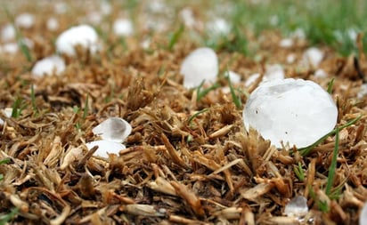 Enorme granizo mata a bebé durante violenta tormenta en España: 'Le cayó una piedra en la cabeza'