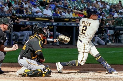 Cerveceros de Milwaukee derrota 6-1 a los Piratas 