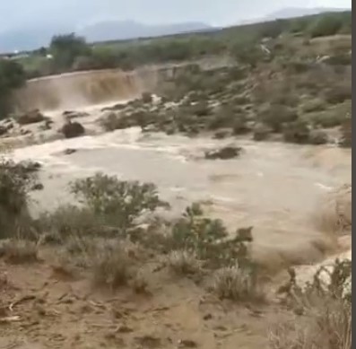 Lluvia rompió presa e inundó casas en General Cepeda