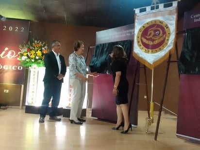 CBTis 34 celebra con emotiva ceremonia su aniversario 50