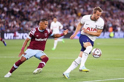 Tottenham le ganó el derbi al Fulham y sigue al acecho en la Premier League