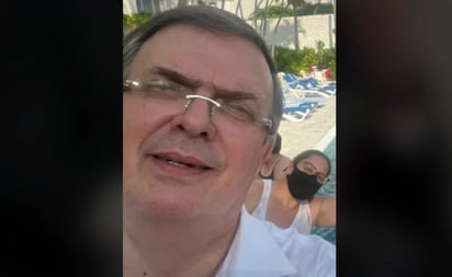 ¡Ah, caray, sí está difícil!: Marcelo Ebrard no puede elegir foto de perfil 